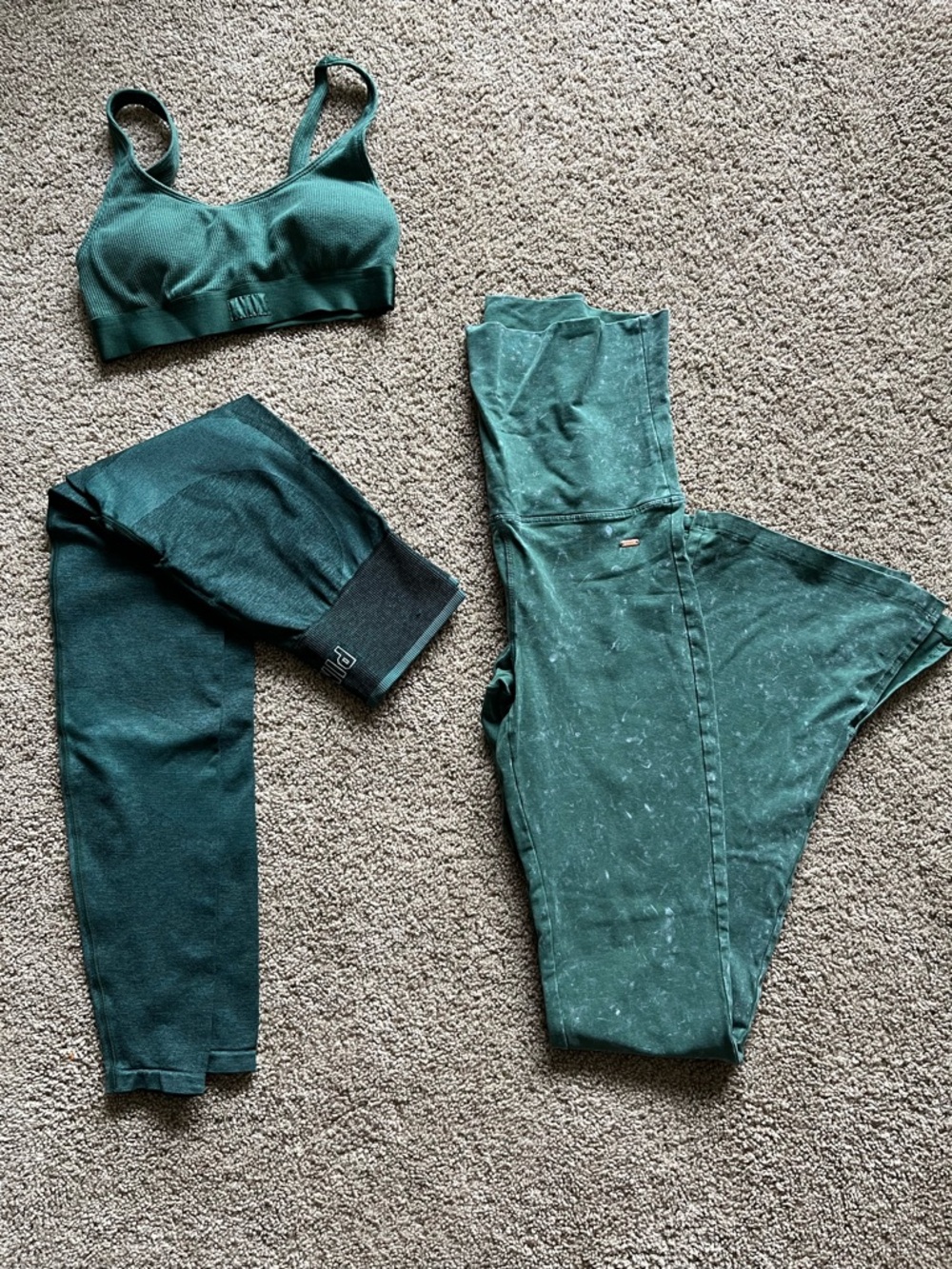 Bundle!!! PINK Victoria's Secret Green sports bra and yoga pants Bundle!!!